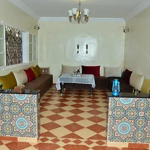 Dar Marjana Сasa de vacaciones